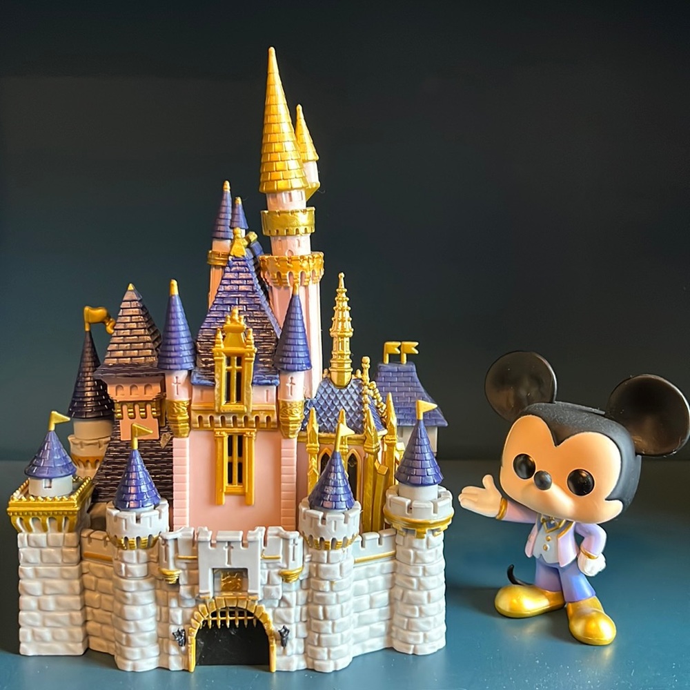 Funko Pop Cinderella Castle and Mickey Mouse. Limited edition 50th anniversary